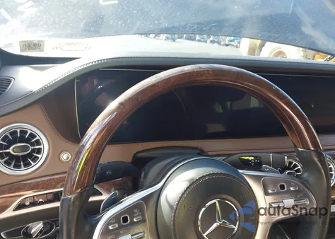 2019 Mercedes-Benz S 560 4Matic z USA, uszkodzony, nr VIN WDDUG8GB9KA469240